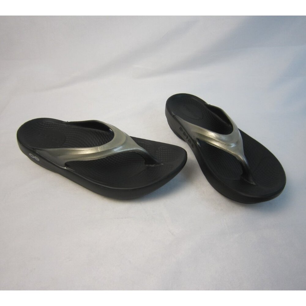 Oofos Oolala Luxe Black Latte Thong Sandals Size US 5 EU 36
